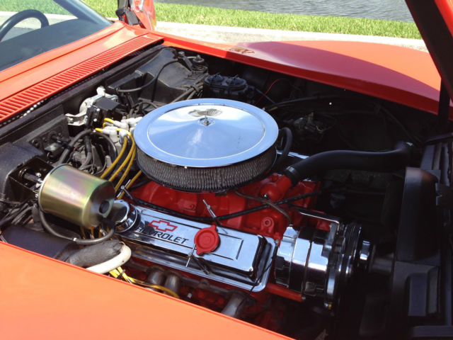 1969 Chevrolet Corvette (Red/Black)