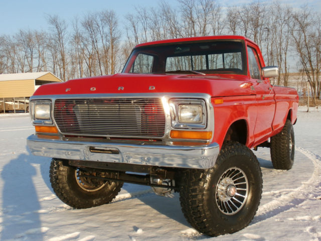 1978 Ford F-250 (Red/Red)