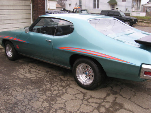 1970 Pontiac GTO (Blue/Blue)