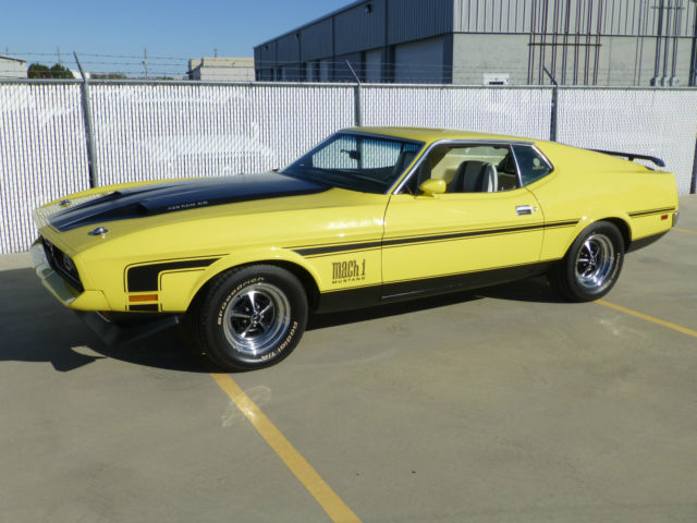 1971 Ford Mustang (grabber yellow/White)