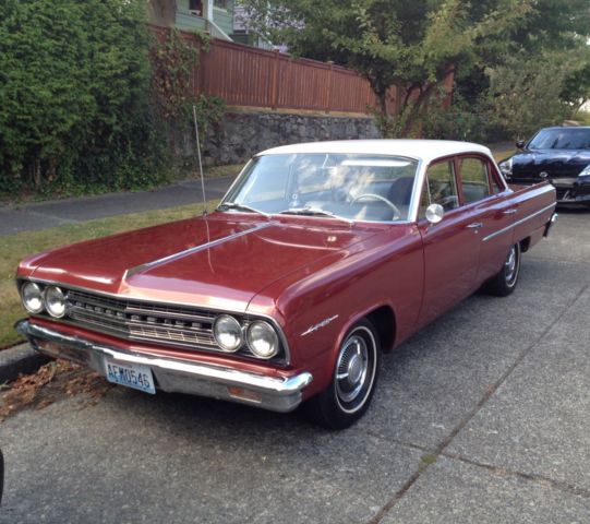1963 Oldsmobile Cutlass (Red w/ White Top/Grey)
