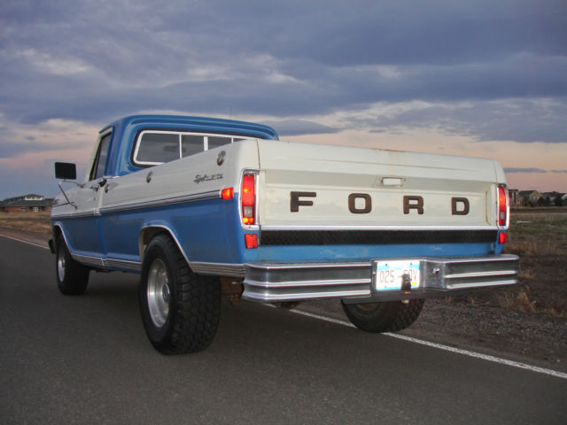 1971 Ford F-250 (BLUE/WHITE/BLUE/BLACK)