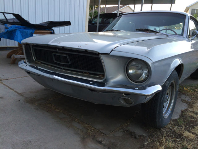 1968 Ford Mustang (Silver/Blue)