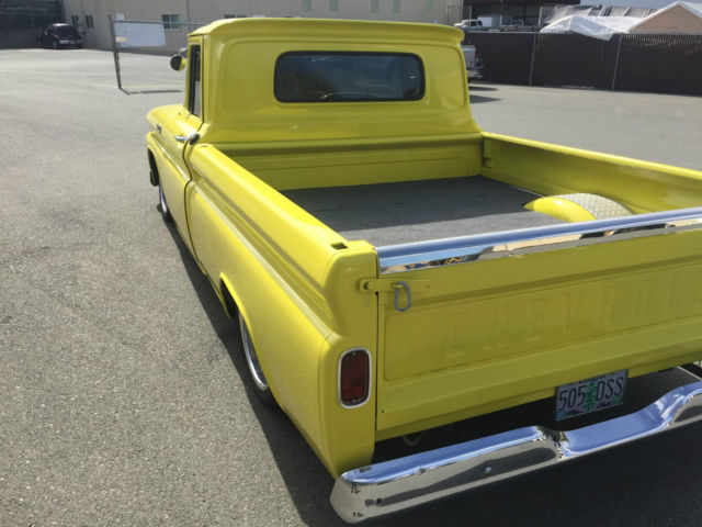 1962 Chevrolet C-10 (Yellow/Gray)