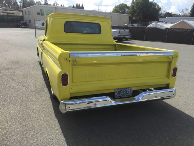 1962 Chevrolet C-10 (Yellow/Gray)