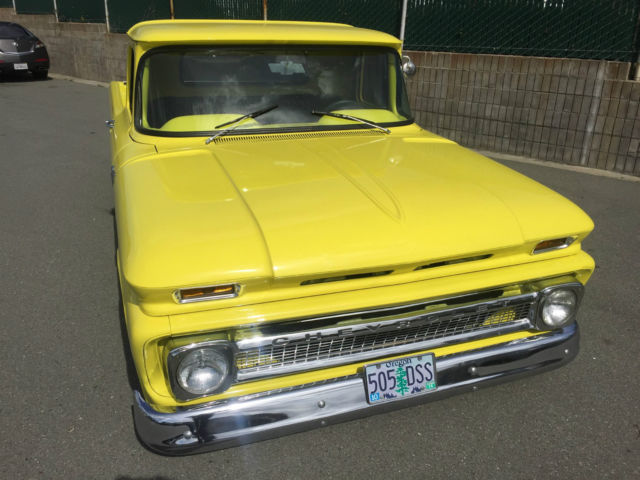 1962 Chevrolet C-10 (Yellow/Gray)