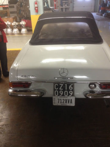 1966 Mercedes-Benz SL-Class (White/Tan)