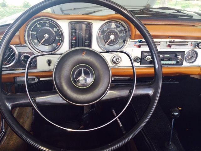 1966 Mercedes-Benz SL-Class (White/Tan)