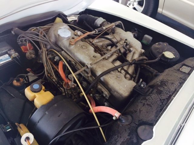 1966 Mercedes-Benz SL-Class (White/Tan)