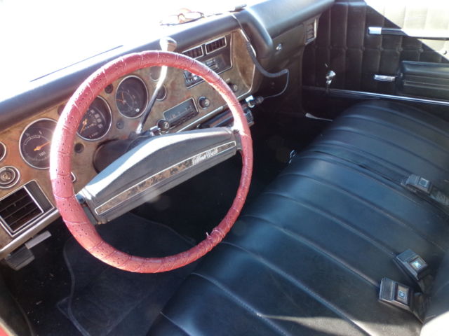 1972 Chevrolet Monte Carlo (Rally Red/Black)