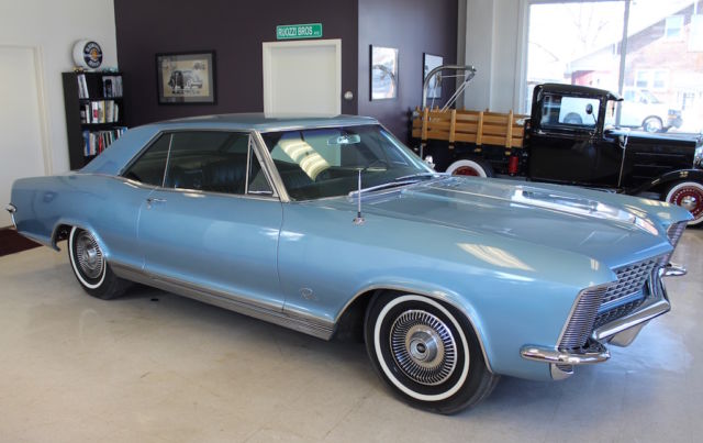 1965 Buick Riviera (Astro Blue/Black)
