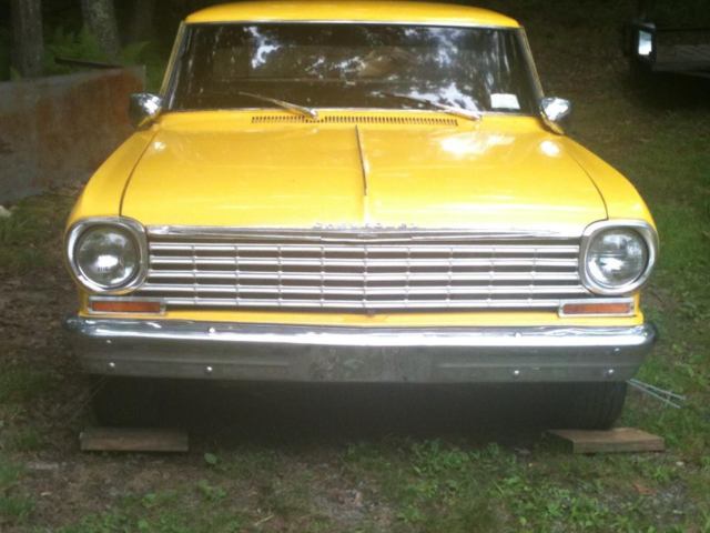 1963 Chevrolet Nova (Yellow/Black)