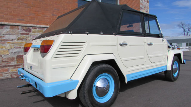 1973 Volkswagen Thing (Cream w/ Blue Accents (Acapulco Theme)/Black)