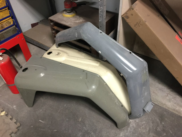 1973 Volkswagen Thing (Cream w/ Blue Accents (Acapulco Theme)/Black)