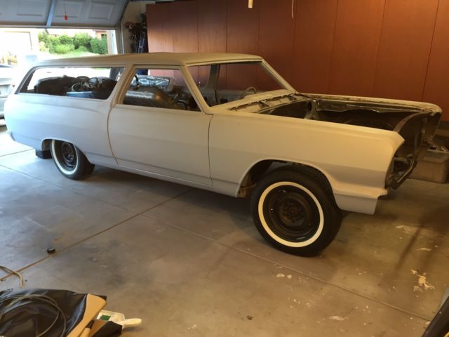 1964 Chevrolet Chevelle (primer/Beige)