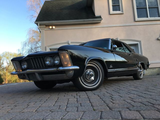 1964 Buick Riviera (black/tan)