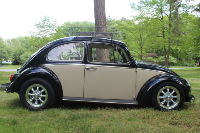 1965 Volkswagen Beetle - Classic (Black/Tan)