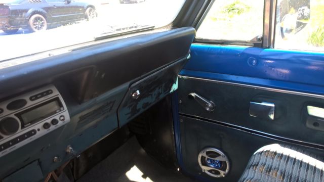 1978 International Harvester Scout (Blue/Blue)