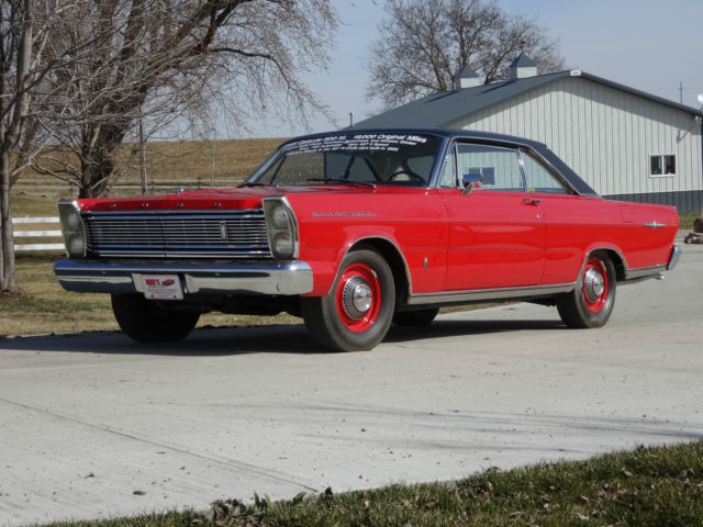 1965 Ford Galaxie (Red/Black)