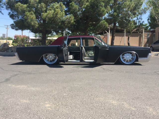 1967 Lincoln Continental (Satin Black/Cherry Red Candy Top Galaxy Grey Base/Black)