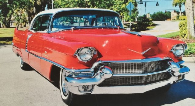 1956 Cadillac DeVille (Red/Black and White)