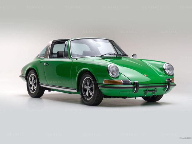 1972 Porsche 911 (Viper green/Black leather)