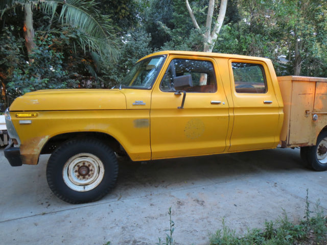 1978 Ford F-250 (Blue/Brown)