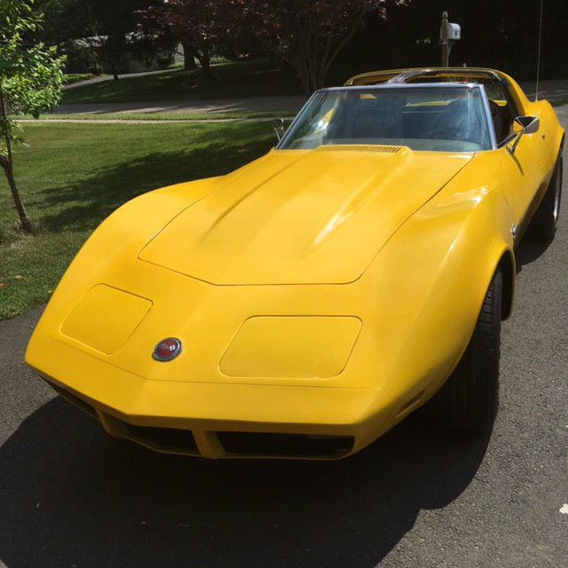1973 Chevrolet Corvette (Yellow/Dark Saddle)