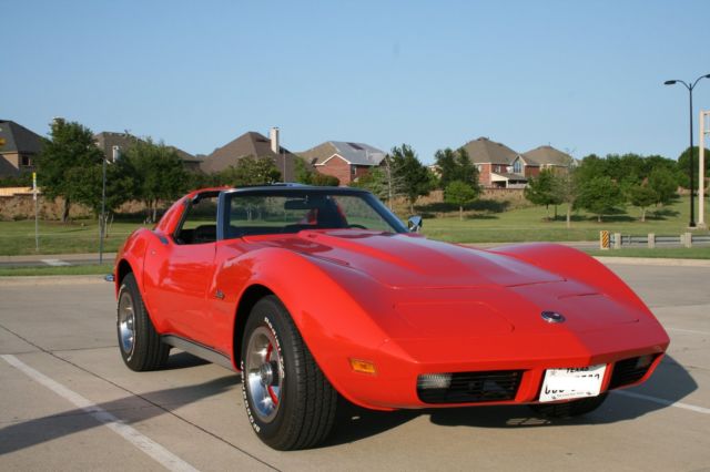 1973 Chevrolet Corvette (Orange/Black)