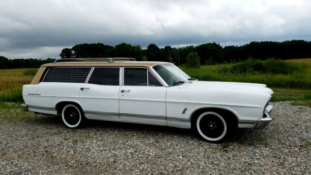 1967 Ford Galaxie (white/tan)