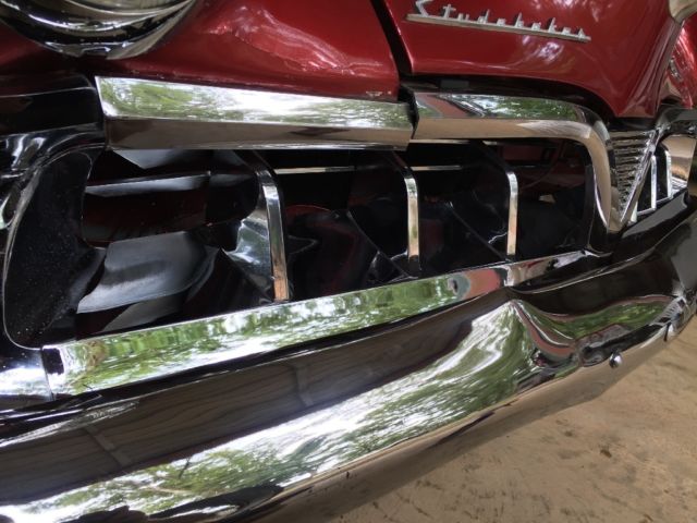 1952 Studebaker Champion (Maroon/Gray)