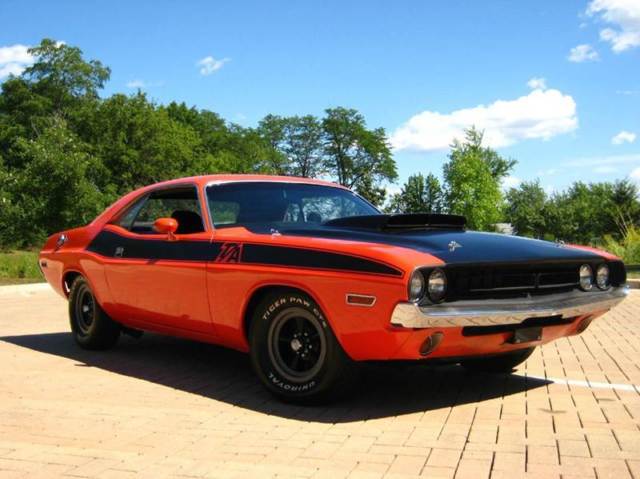1971 Dodge Challenger (Orange/Black)