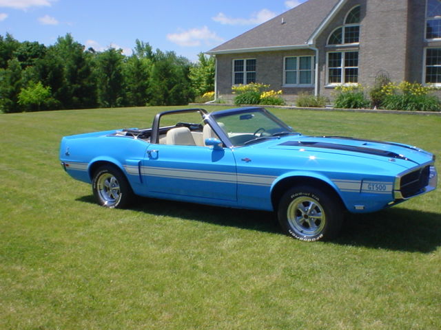 1969 Ford Mustang (Blue/White)