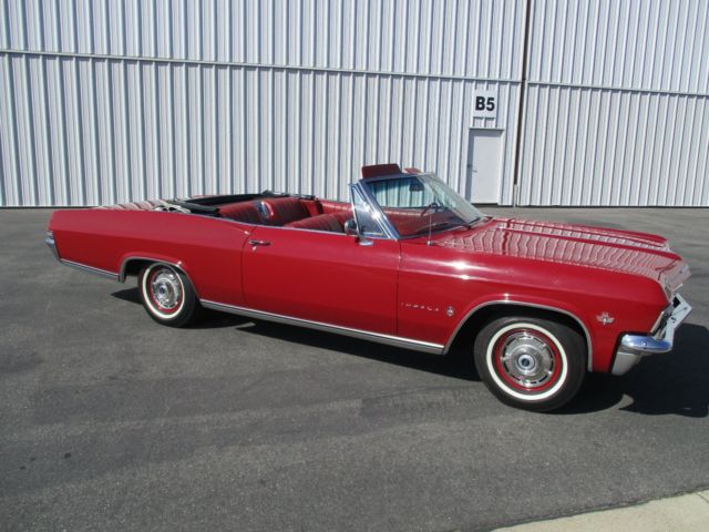 1965 Chevrolet Impala (Red/Red)