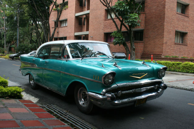 1957 Chevrolet Bel Air/150/210 (Green and White/Green and White)