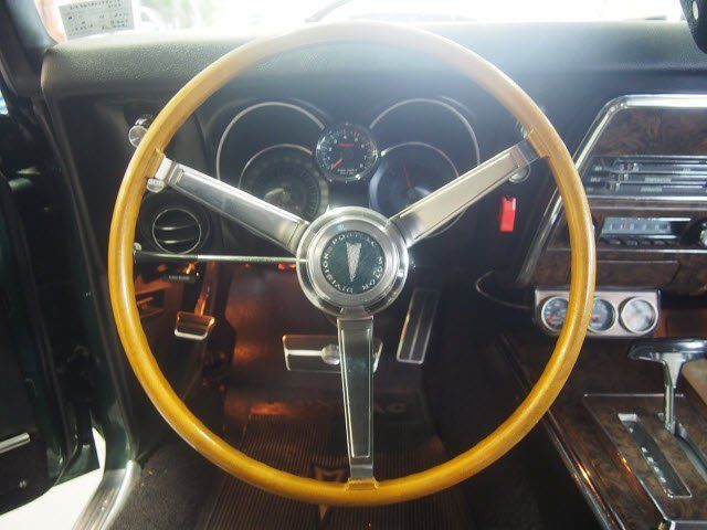 1968 Pontiac Firebird (Green/Black)