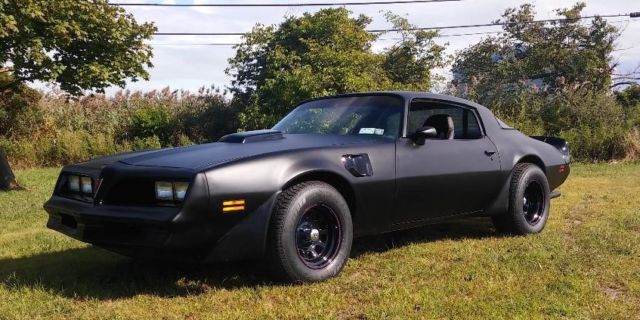 1979 Pontiac Trans Am (Black/Black)