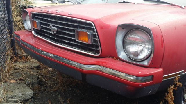 1976 Ford Mustang (Red/Black & Orange)