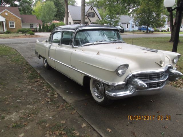 1955 Cadillac Series 75 Fleetwood