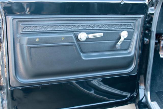 1972 Chevrolet Blazer (Black/Black)