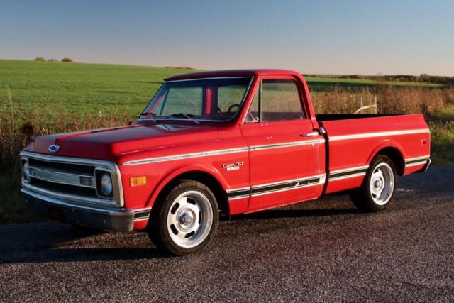 1969 Chevrolet C-10 (Red/Red)