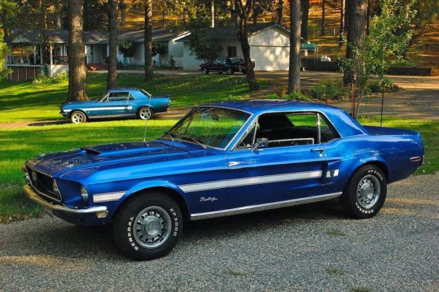 1968 Ford Mustang (Acapulco Blue/Black)