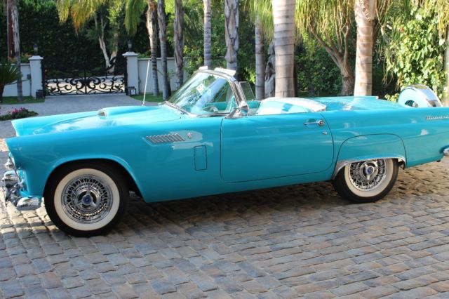 1956 Ford Thunderbird (PEACOCK BLUE/PEACOCK BLUE AND WHITE)