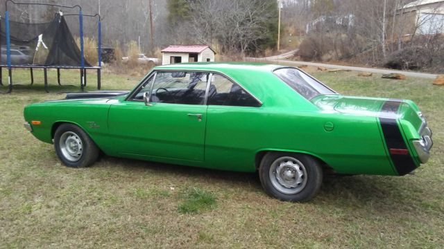 1972 Dodge Dart (Green/Black)