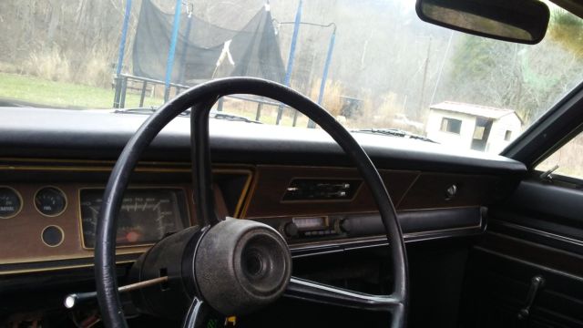 1972 Dodge Dart (Green/Black)