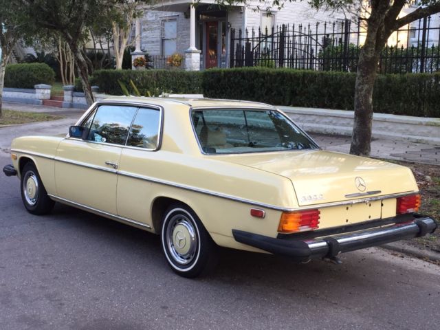 1974 Mercedes-Benz 200-Series (DB 606 Maple Yellow (ahorngelb)/Parchment LEATHER)