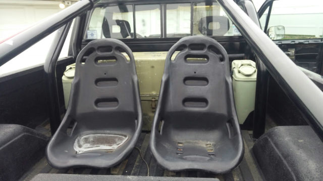 1976 Chevrolet C/K Pickup 1500 (Black/Black)