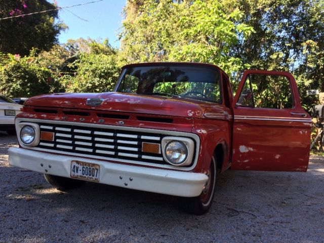 1963 Ford F-100 (Red/Red)