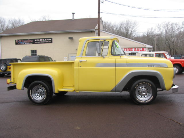 1957 Ford F-100 (Yellow/Gray)