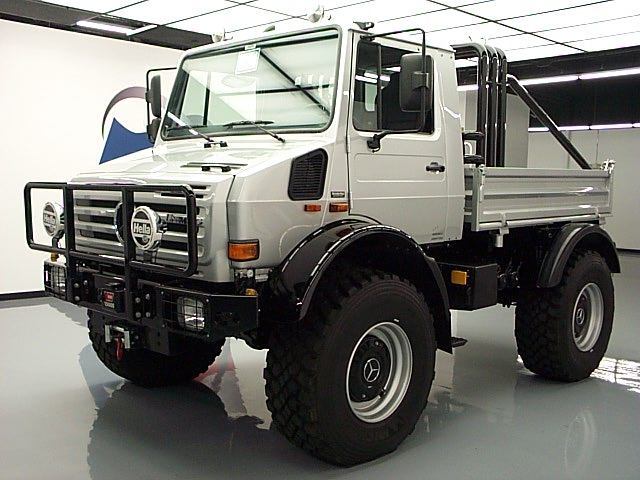 Seller of Classic Cars - 1977 Mercedes-Benz Unimog (Silver ...